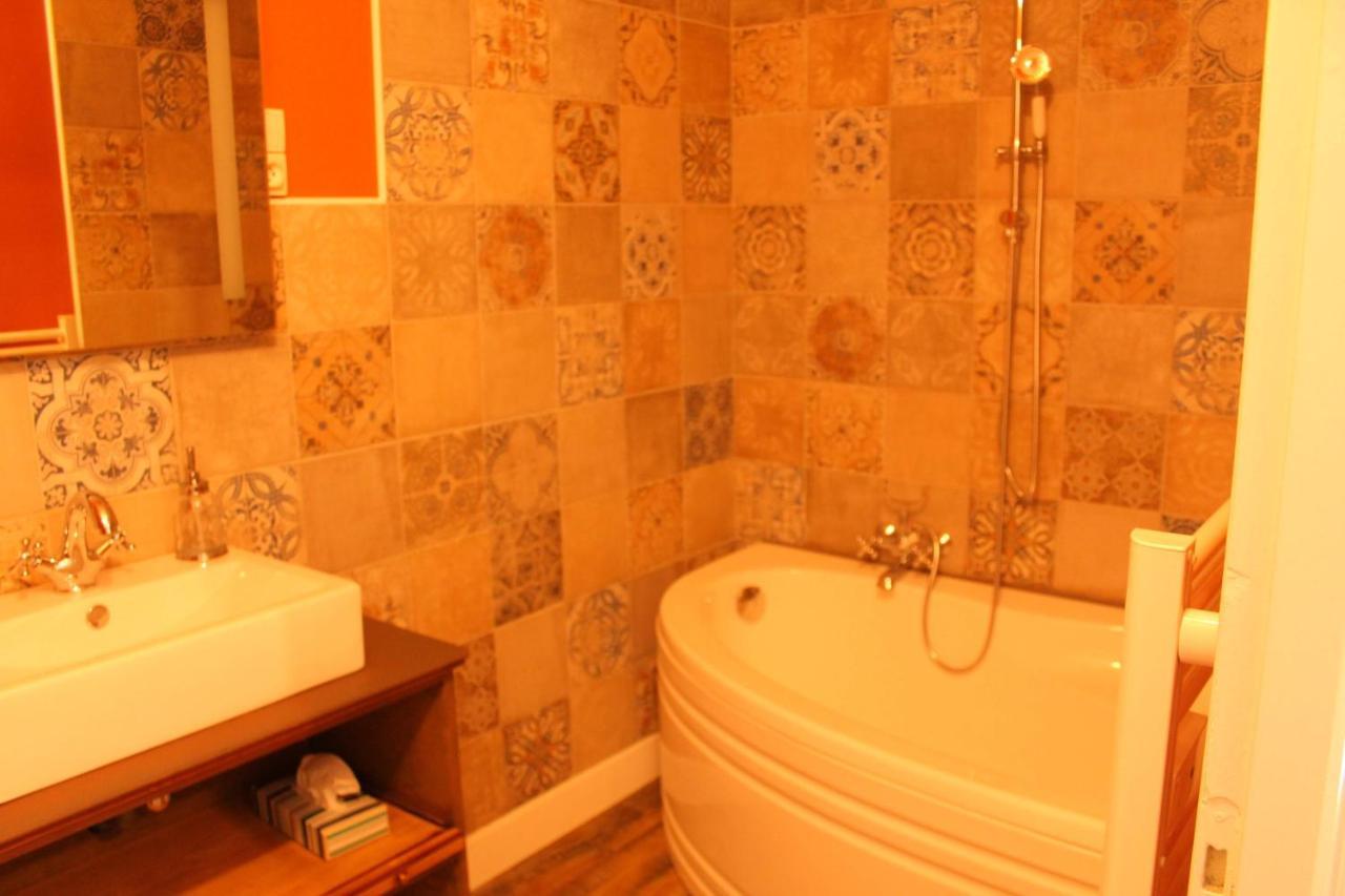 Le Manoir De Cocelle Bed & Breakfast Paris-lʼHôpital Eksteriør bilde